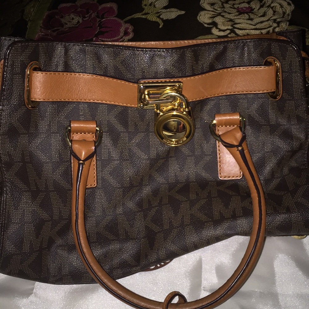 MK purse and wallet
